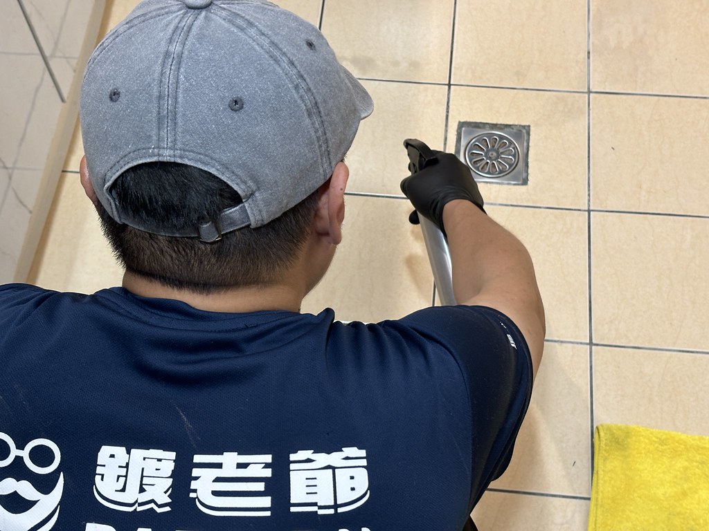 推薦鍍老爺居家鍍膜 油污水垢發霉矽利康清潔 浴室廚房玻璃鍍膜推薦 2年保固 清潔超專業 推薦鍍老爺居家鍍膜 油污水垢發霉矽利康清潔 浴室廚房玻璃鍍膜推薦 2年保固 清潔超專業
